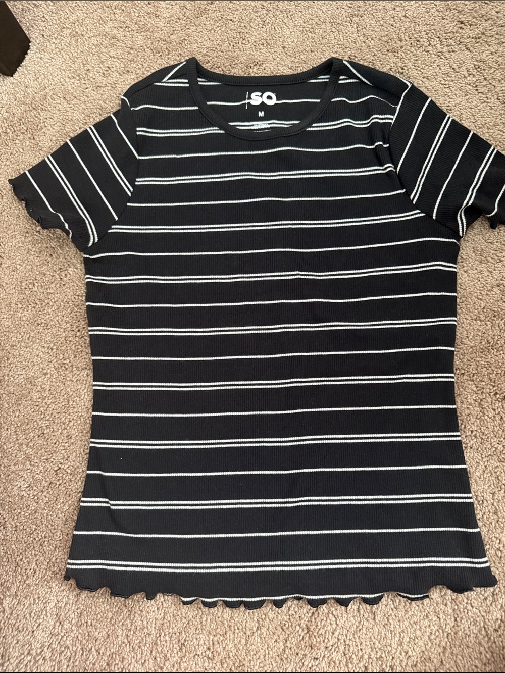 SO Black & White Striped ribbed Tee - size medium